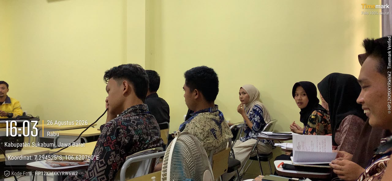 Foto kegiatan belajar bahasa Jepang di kelas LPK Minna No Gakkou Indonesia